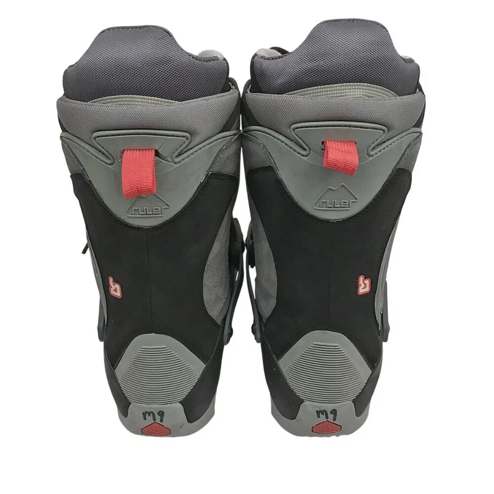BRAND NEW BURTON RULER SI STEP IN SNOWBOARD BOOTS! SIZE 9 GRAY BLACK & RED